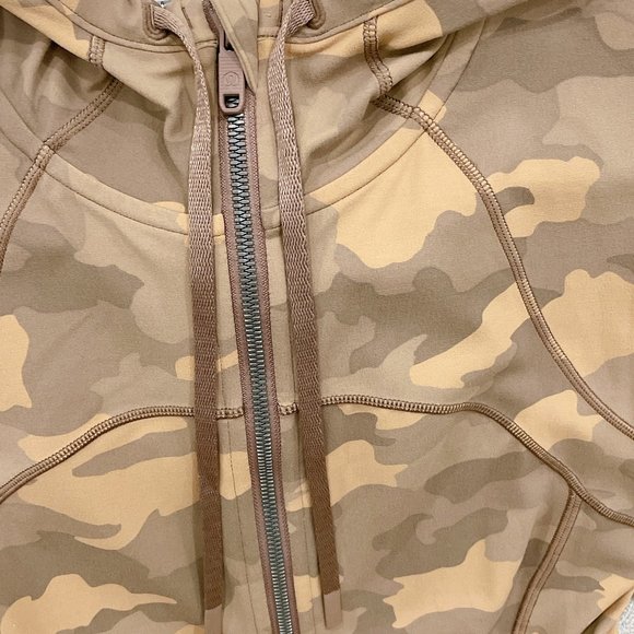 99% NEW LULULEMON DEFINED JACKET, SIZE 6 - Picture 6 of 10